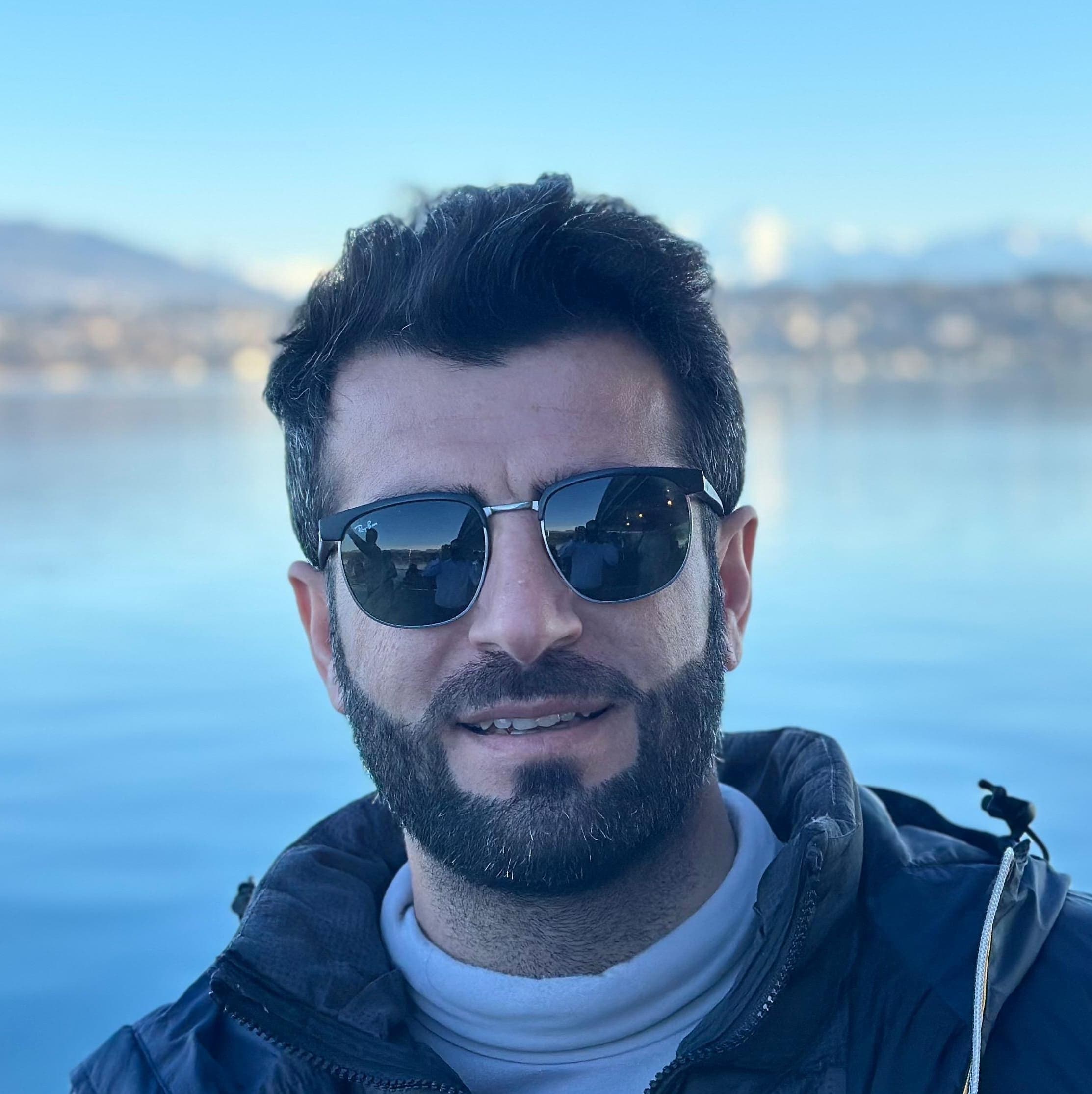 Filiz Fezayi — Dirigeant TCS Plomberie